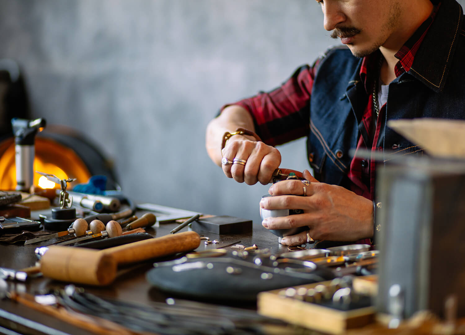 Pawn-shop-and-gunsmith